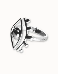 Bangle bracelet with a striking central eye