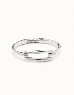 Bangle bracelet with buckle