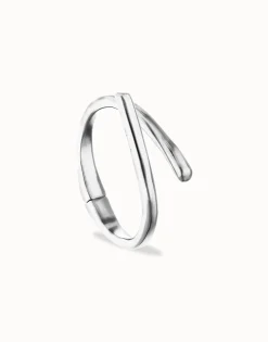 Bangle bracelet with intertwined organic shapes