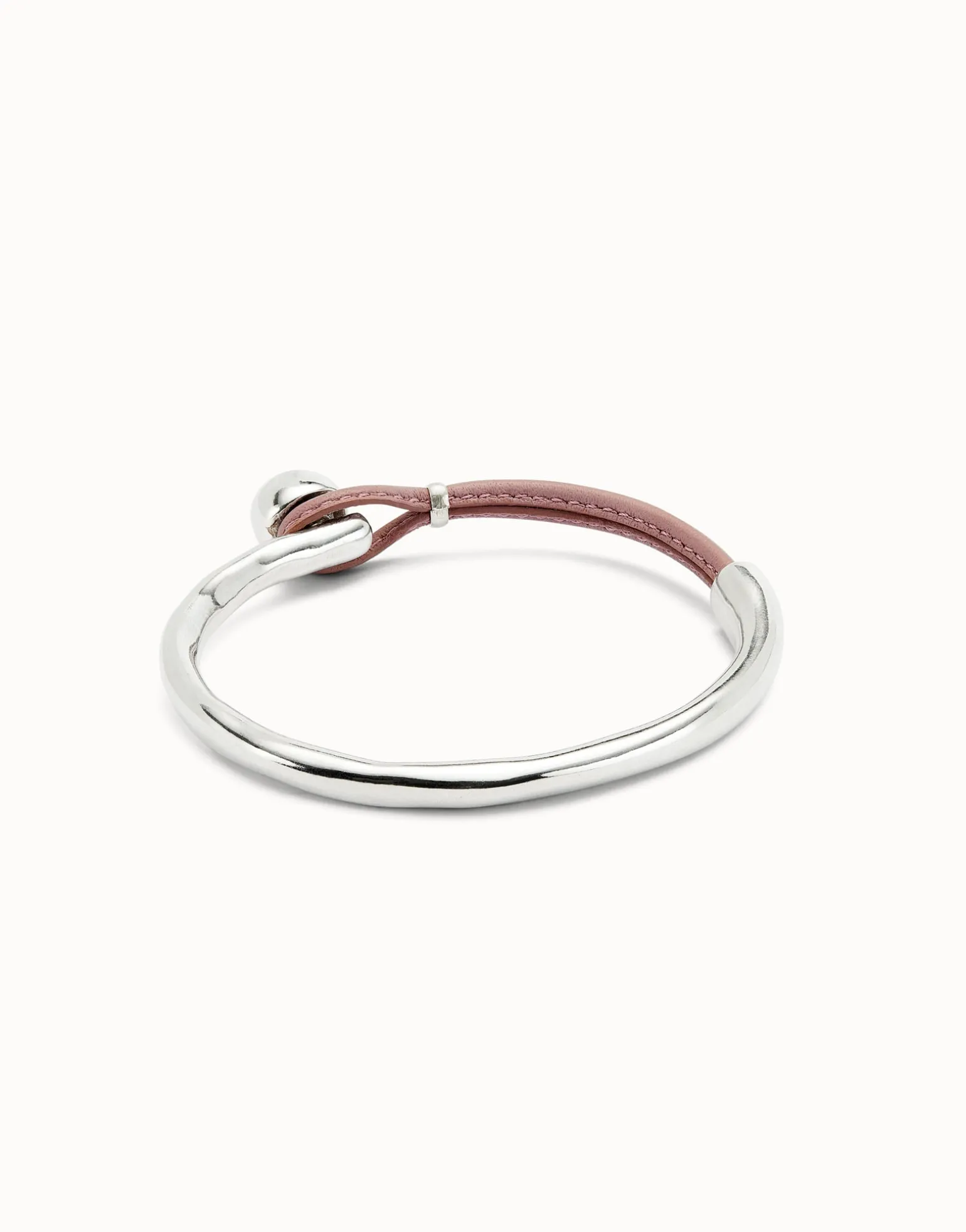 Bangle bracelet with lilac leather