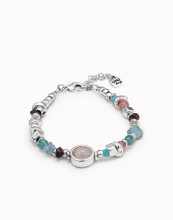Beaded bracelet with crystals