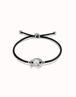Black cord bracelet with a pearl