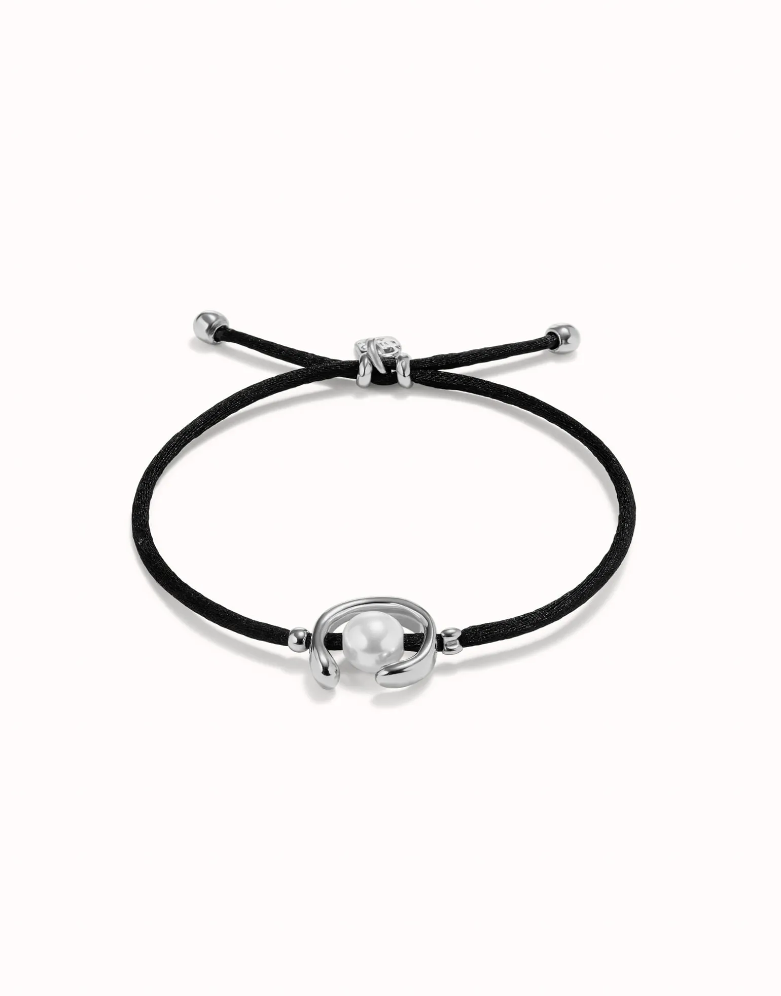 Black cord bracelet with a pearl