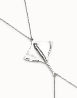 Body chain with manta ray