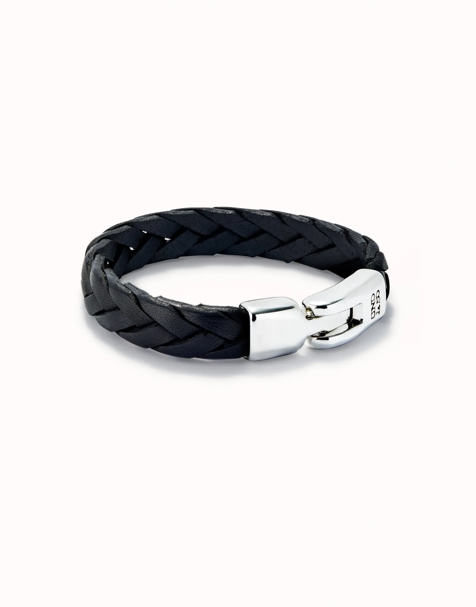 Braided bracelet with clasp