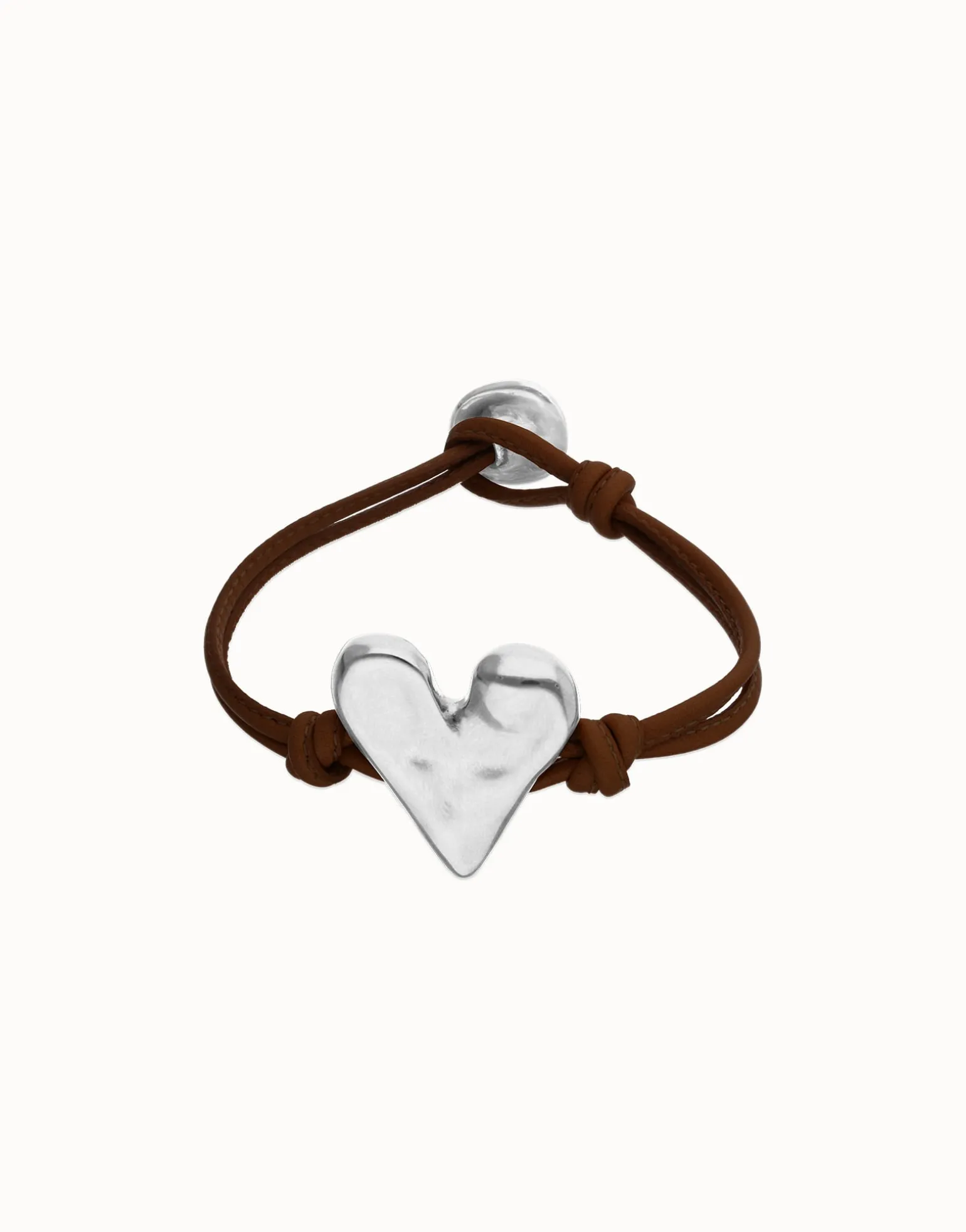 Brown leather bracelet with heart detail