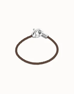 Brown leather bracelet with interlocking carabiner