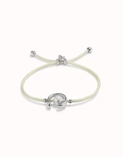 Cream cord bracelet with a pearl