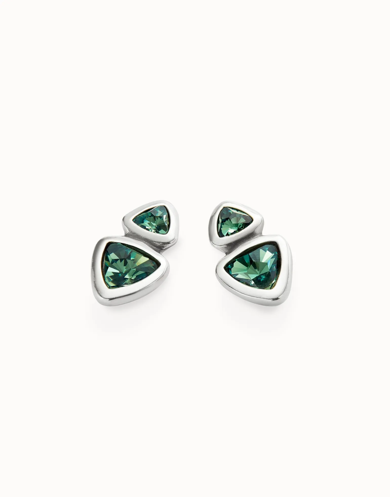 Drop earrings with two green crystals