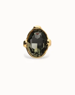 Large ring with oval faceted gray crystal