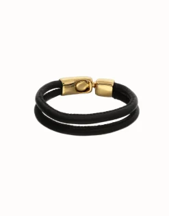 Leather bracelet with golden clasp