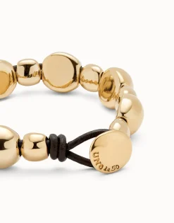 Leather bracelet with round beads