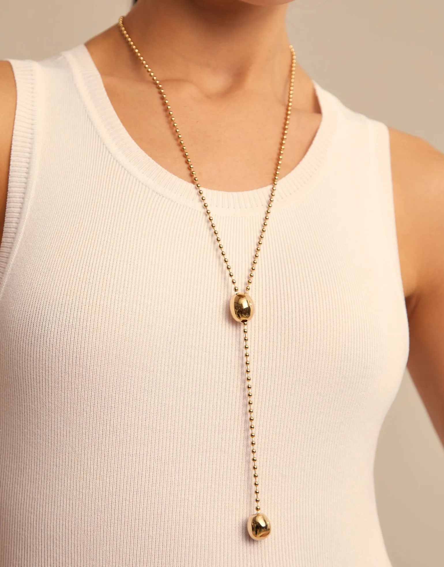 Long adjustable chain necklace