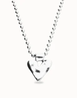 Long necklace with beads and heart detail