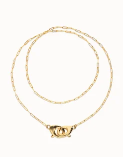 Long necklace with interlocking carabiner