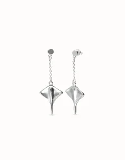 Manta ray-shaped drop earrings