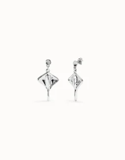 Manta ray-shaped drop earrings