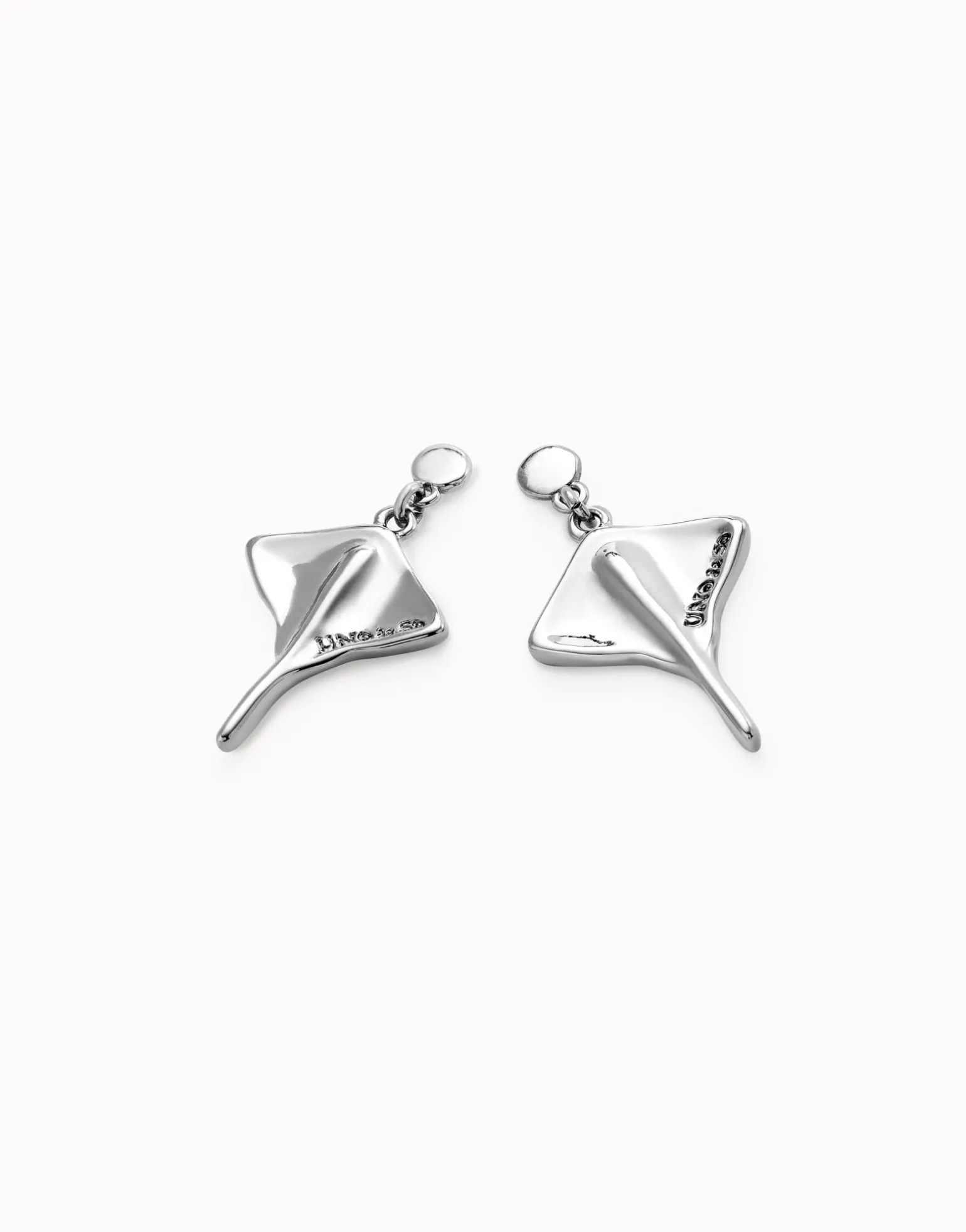 Manta ray-shaped drop earrings