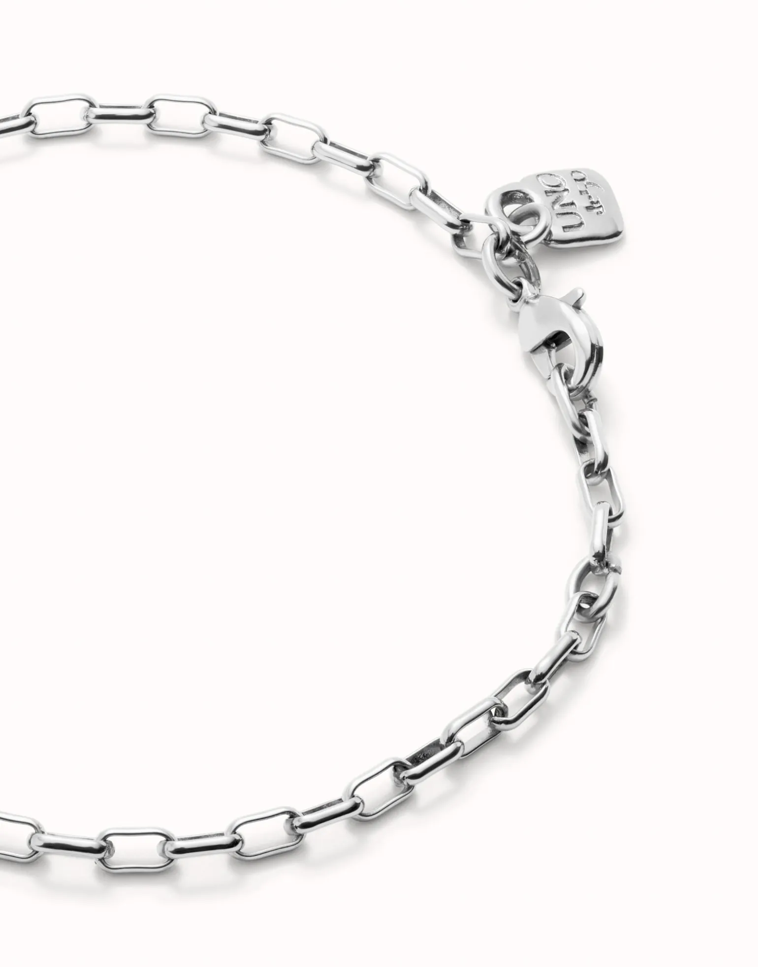 Mid-sized link charm chain bracelet