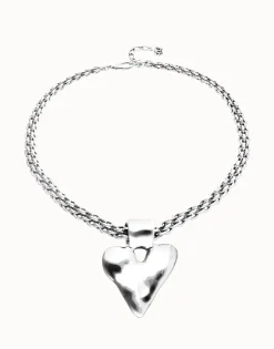 Necklace with thick chain and heart detail