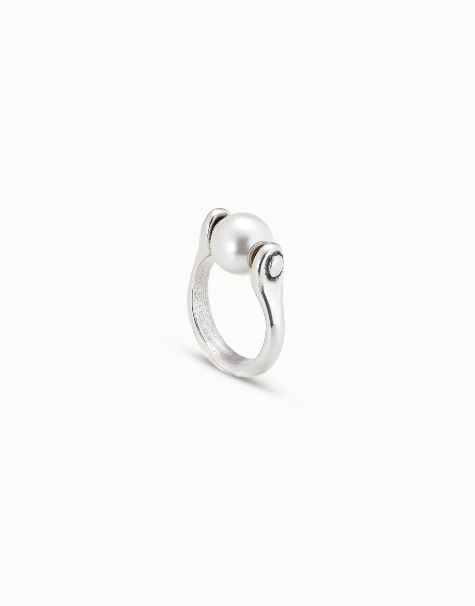 Pearl ring