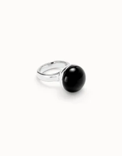 Ring with black murano glass