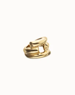 Ring with four intertwined organic shapes