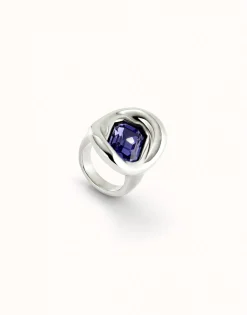 Ring with purple crystal