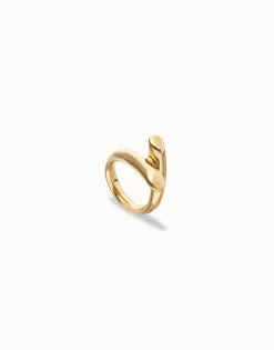 Ring with two intertwined organic shapes