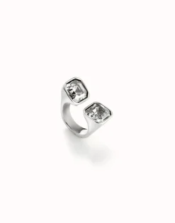 Ring with white crystal