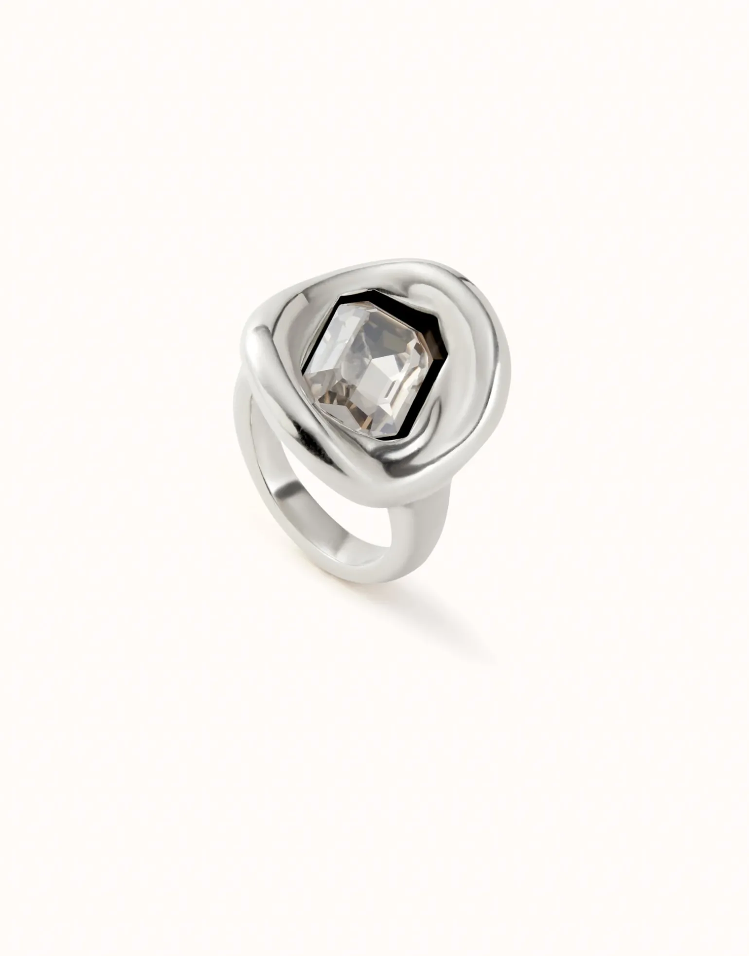 Ring with white crystal