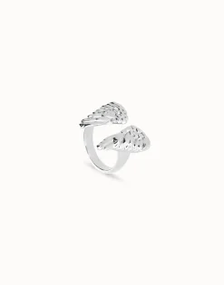Ring with wing design