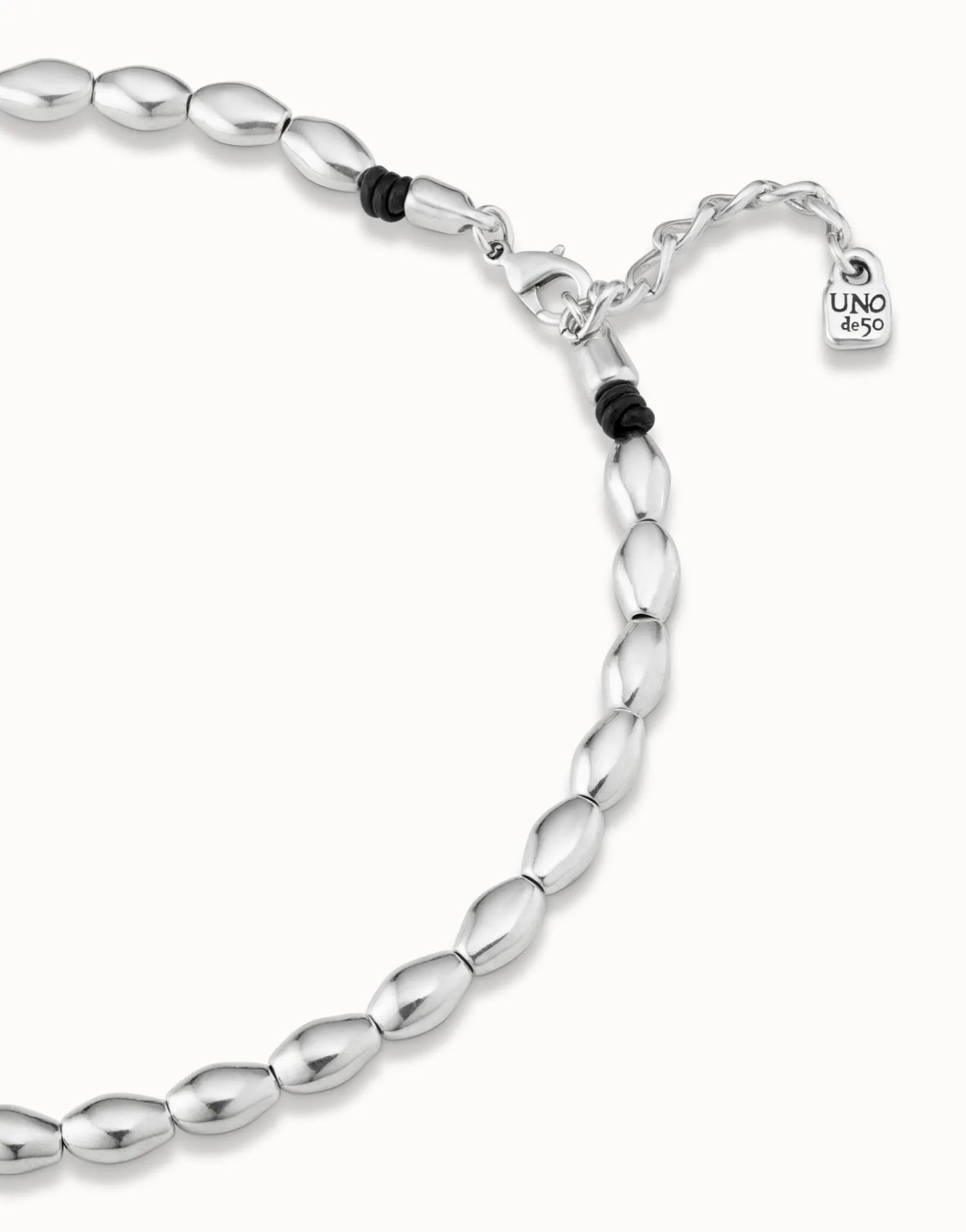 Short bead shape link necklace