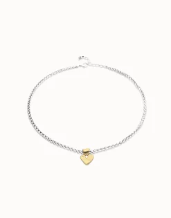 Short chain necklace with small heart detail