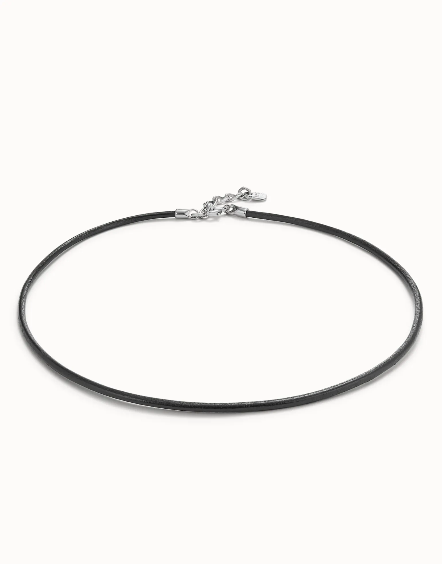 Short leather charm necklace