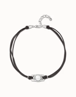 Short leather necklace with pearl
