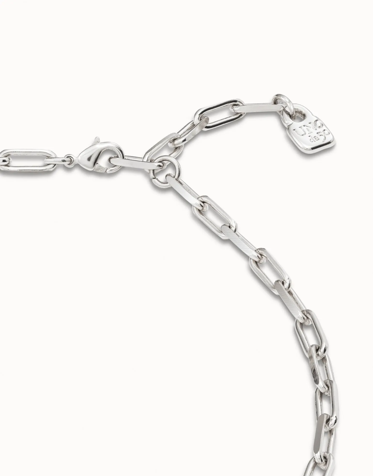 Short link chain charm necklace