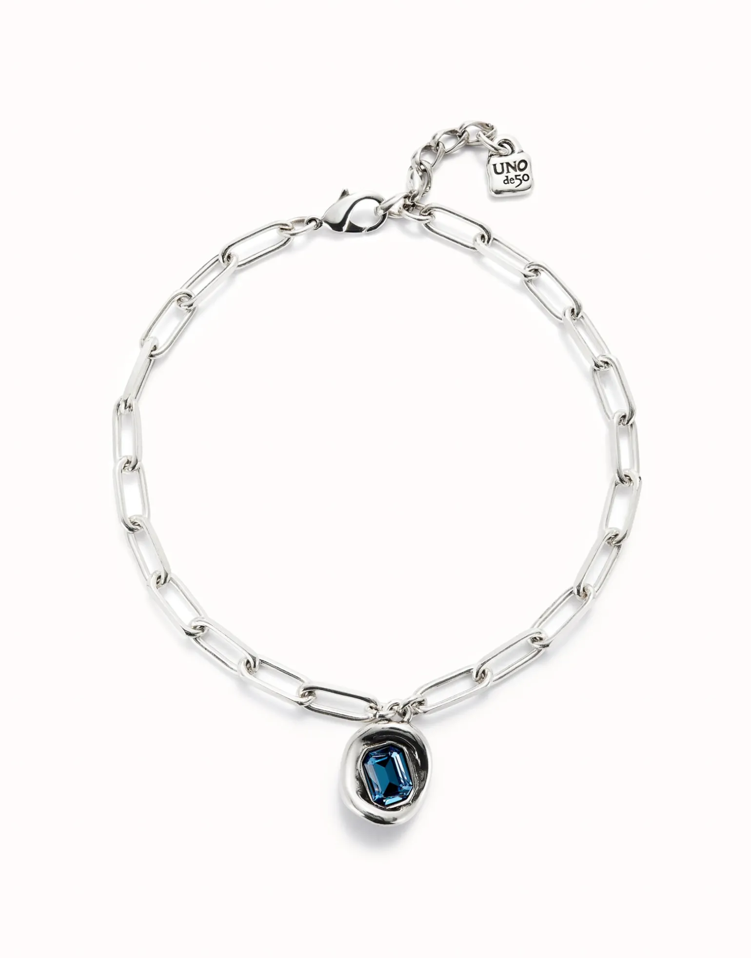 Short link chain pendant necklace blue crystal