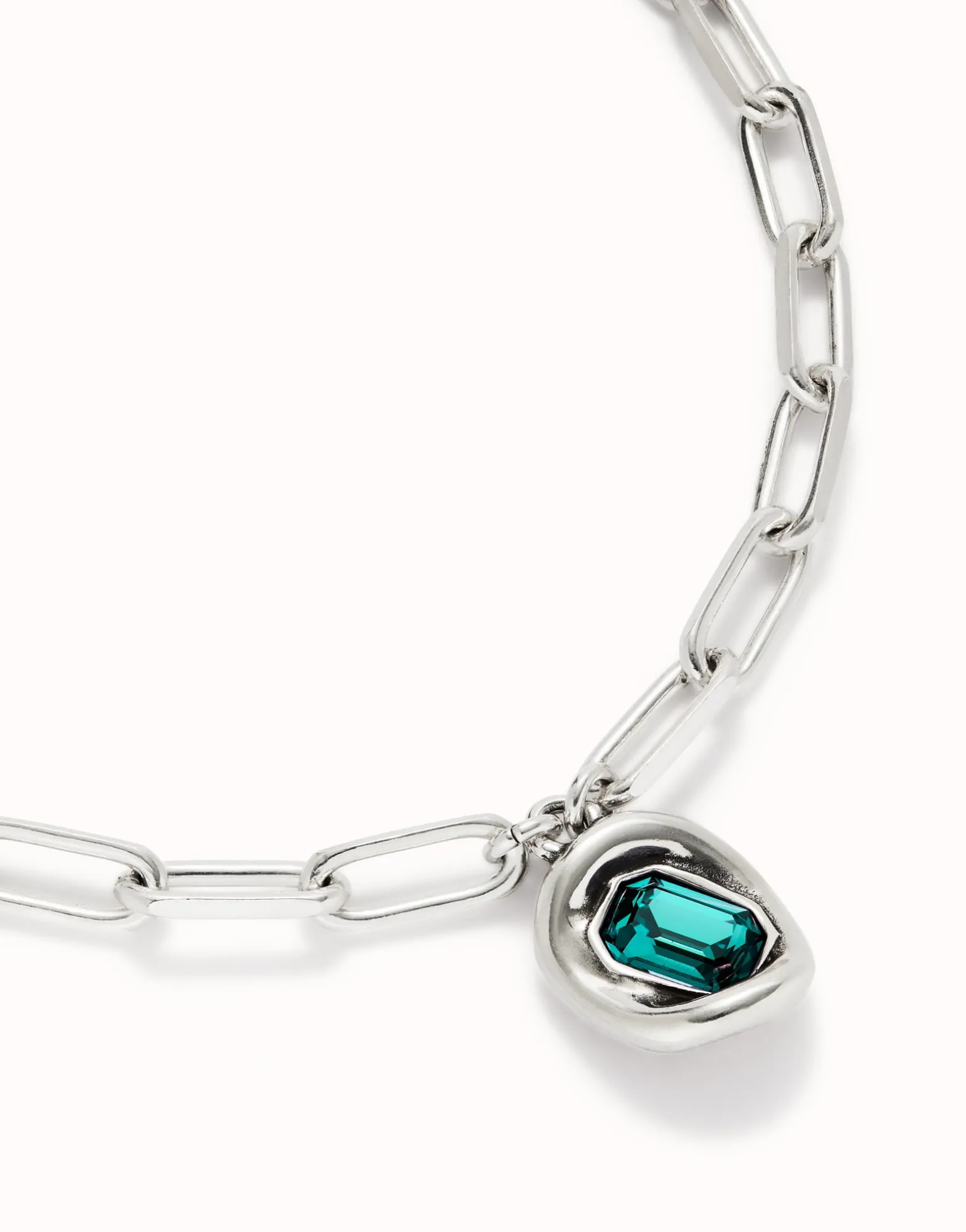 Short link chain pendant necklace green crystal