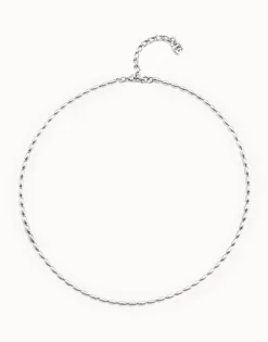 Short oval link chain necklace