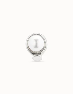 Single Stud Earring With Pearl