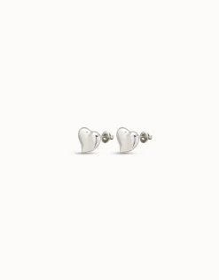 Stud earrings with heart shape