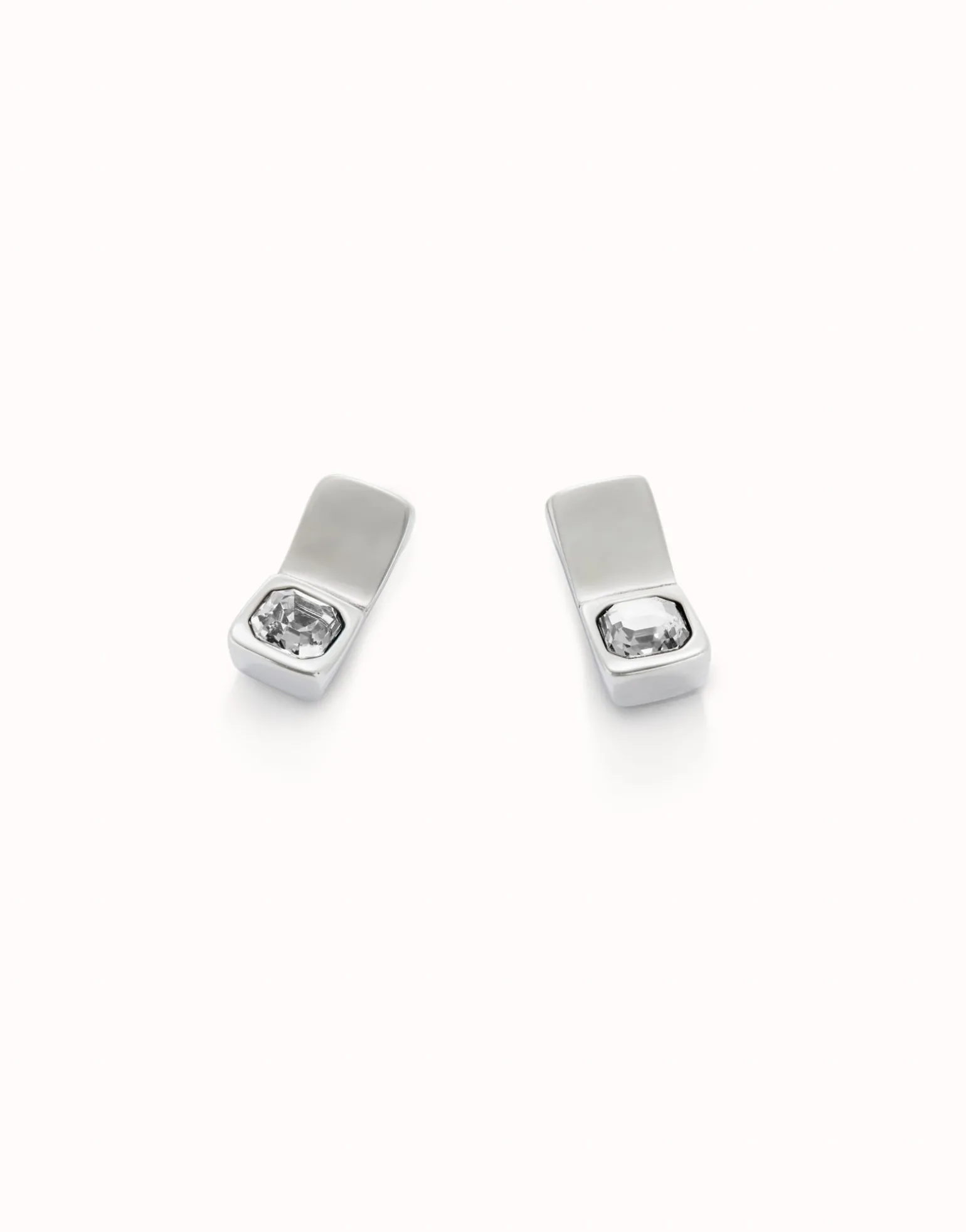 Stud earrings with white crystal
