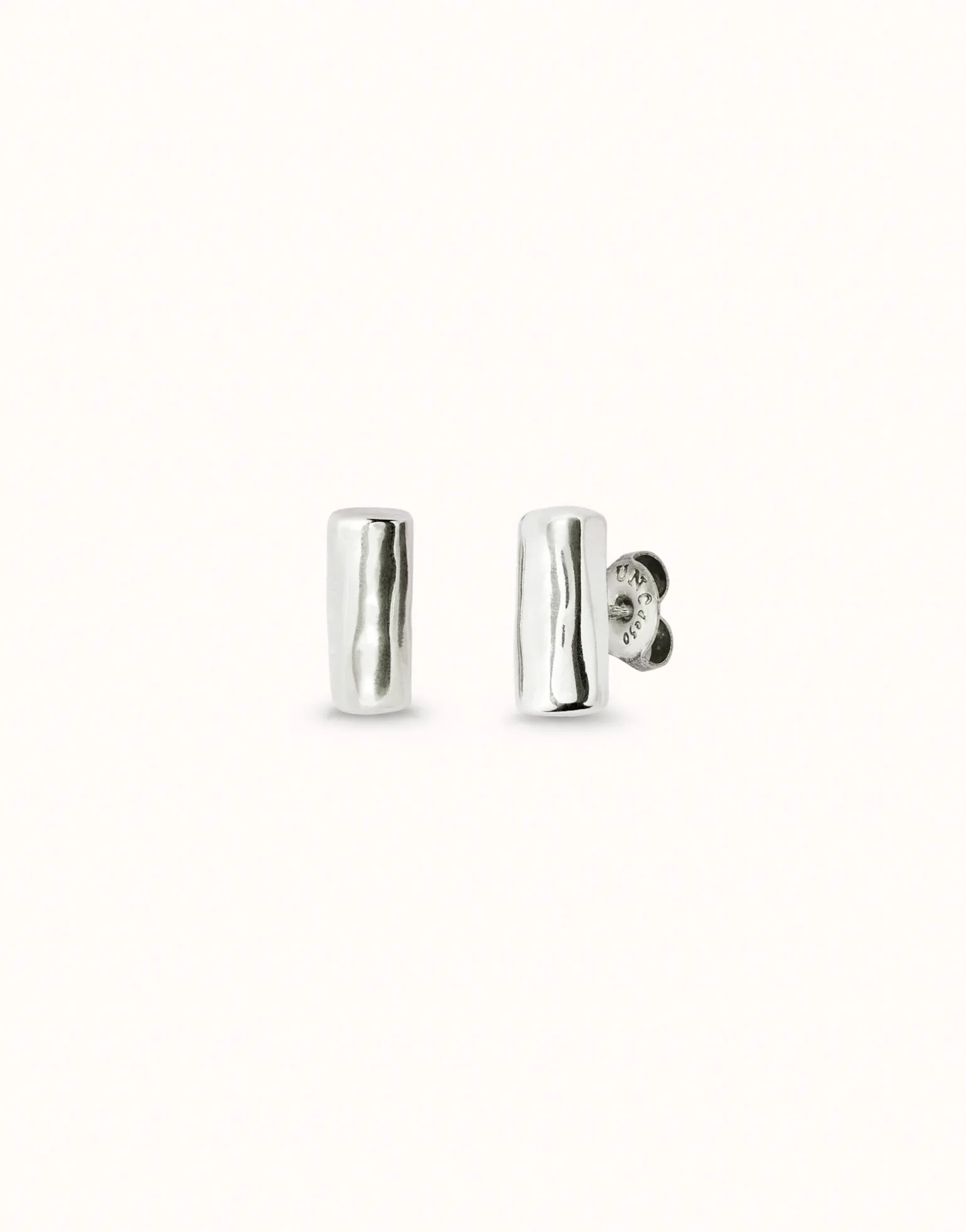 Tubular shape stud earrings