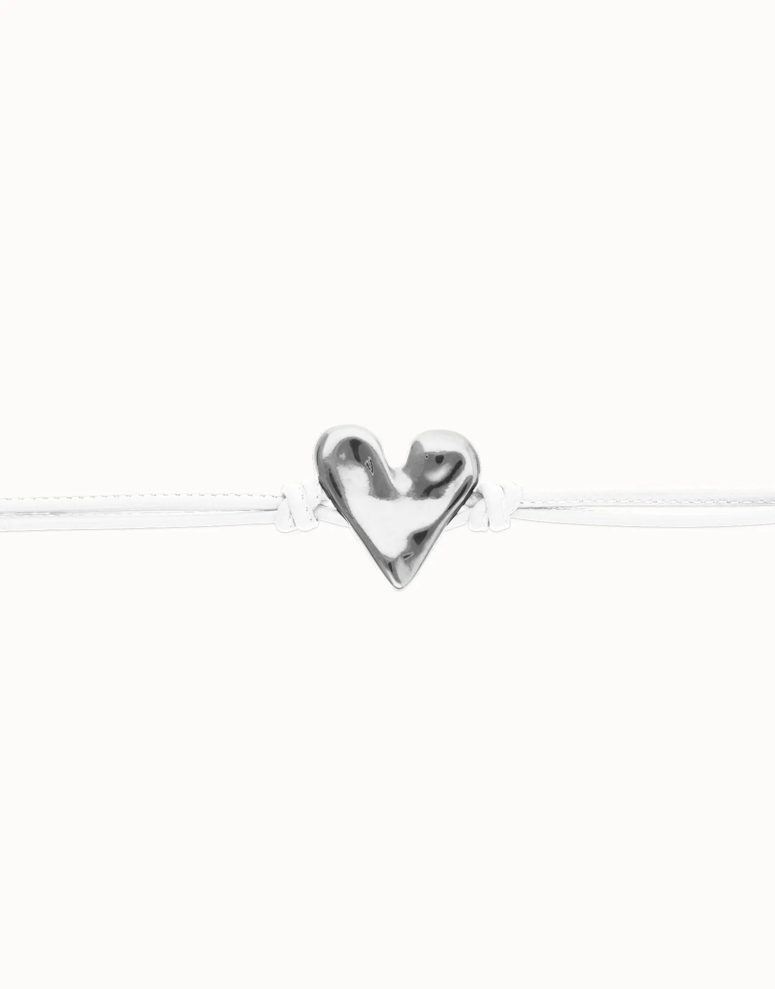 White leather bracelet with heart detail